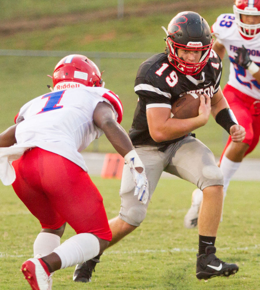 spl0918 Freedom-Patton football 2.jpg